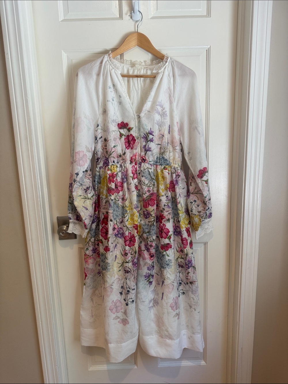 Anthropologie Let me be Floral Long-Sleeve White Midi Dress size M